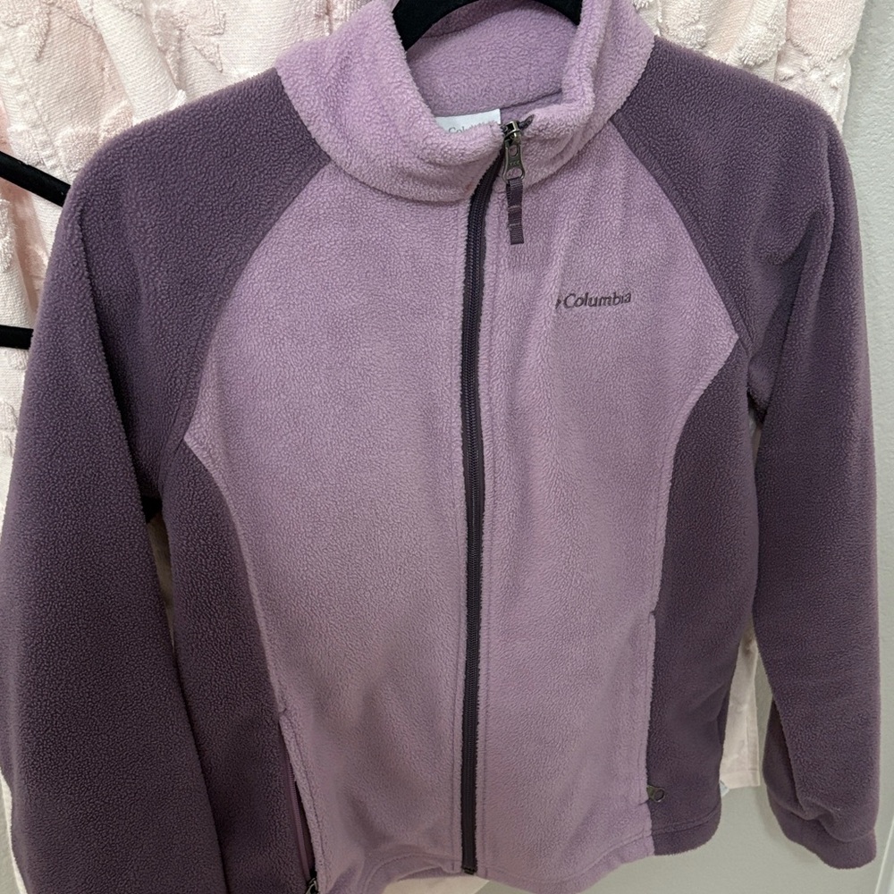 Columbia kids/juniors purple Fleece Jacket